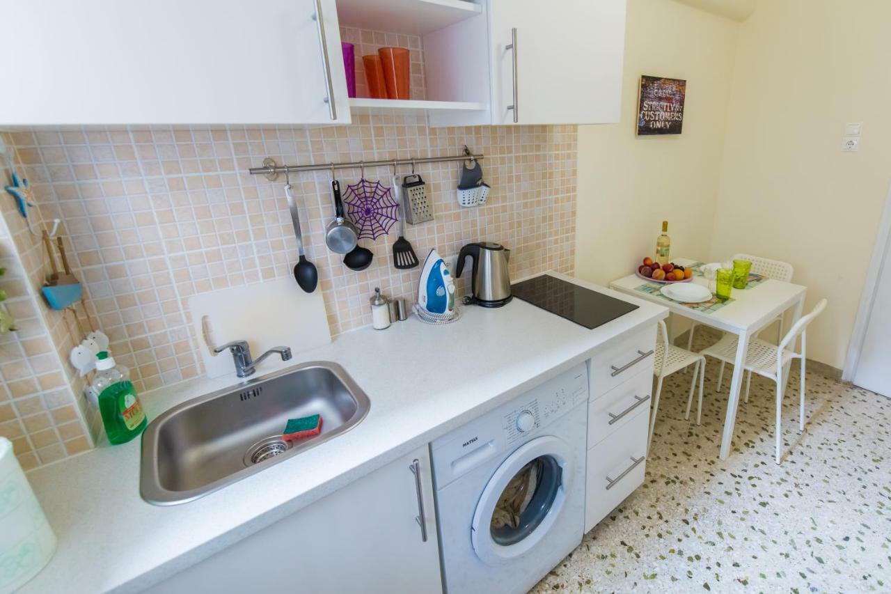 Ferienwohnung Vip Greece Petros Athen Exterior foto